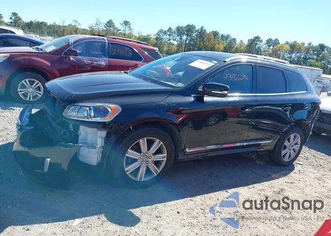 2016 Volvo Xc60 T6 Platinum z USA, uszkodzony, nr VIN YV4902RM3G2792925
